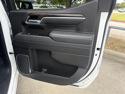 2025 GMC Sierra 1500 SLT - Photo 13 - Dallas, TX 75252