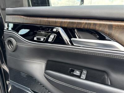 2024 Jeep Grand Wagoneer L   - Photo 15 - Dallas, TX 75252