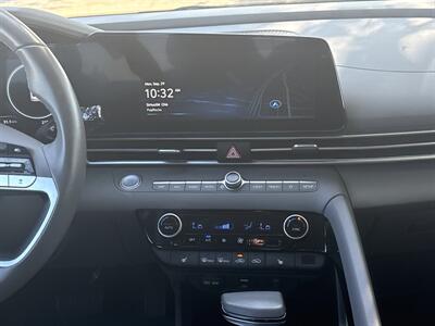 2025 Hyundai ELANTRA SEL Convenience   - Photo 23 - Dallas, TX 75252