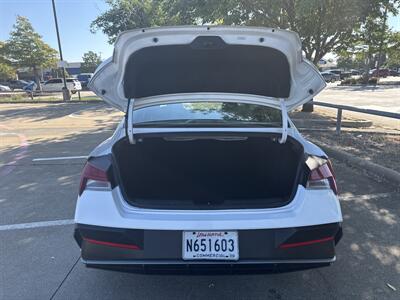 2025 Hyundai ELANTRA SEL Convenience   - Photo 14 - Dallas, TX 75252