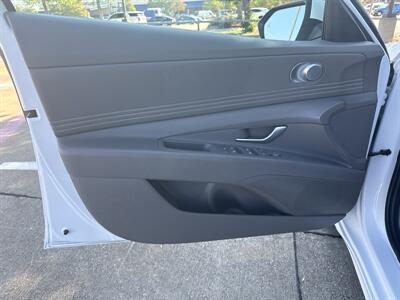2025 Hyundai ELANTRA SEL Convenience   - Photo 10 - Dallas, TX 75252