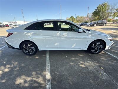 2025 Hyundai ELANTRA SEL Convenience   - Photo 8 - Dallas, TX 75252