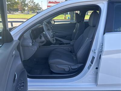 2025 Hyundai ELANTRA SEL Convenience   - Photo 16 - Dallas, TX 75252