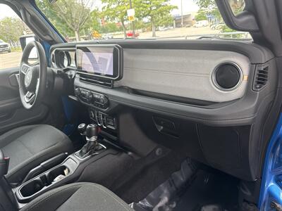 2024 Jeep Wrangler Sahara 4xe - Photo 21 - Dallas, TX 75252