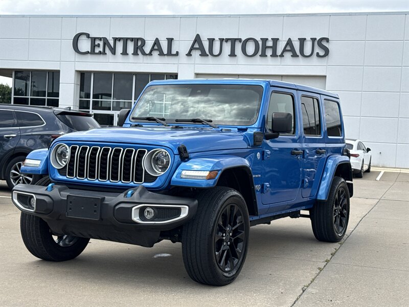 2024 Jeep Wrangler Sahara 4xe   - Photo 1 - Dallas, TX 75252