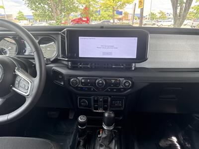 2024 Jeep Wrangler Sahara 4xe - Photo 27 - Dallas, TX 75252