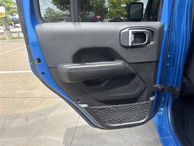 2024 Jeep Wrangler Sahara 4xe - Photo 11 - Dallas, TX 75252