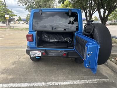 2024 Jeep Wrangler Sahara 4xe - Photo 16 - Dallas, TX 75252