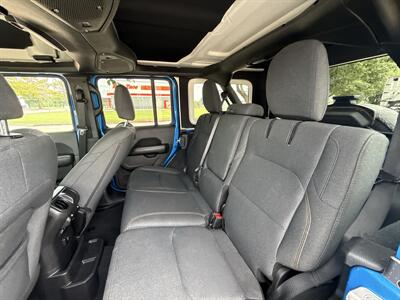 2024 Jeep Wrangler Sahara 4xe - Photo 32 - Dallas, TX 75252