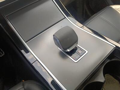 2025 Land Rover Range Rover Velar P250 Dynamic SE   - Photo 29 - Dallas, TX 75252