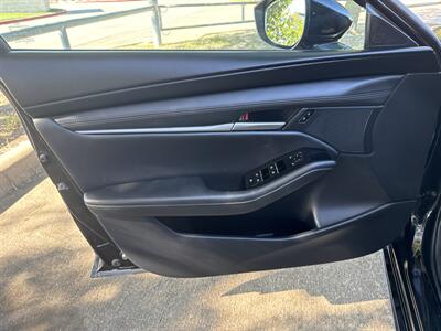 2025 Mazda Mazda3 Hatchback 2.5 S Select Sport - Photo 10 - Dallas, TX 75252