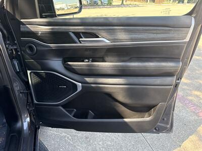 2024 Jeep Wagoneer L Series II   - Photo 15 - Dallas, TX 75252