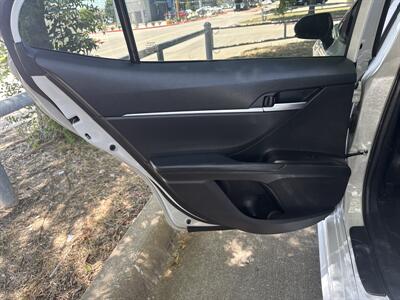 2023 Toyota Camry SE   - Photo 13 - Dallas, TX 75252