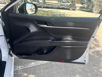 2023 Toyota Camry SE   - Photo 11 - Dallas, TX 75252