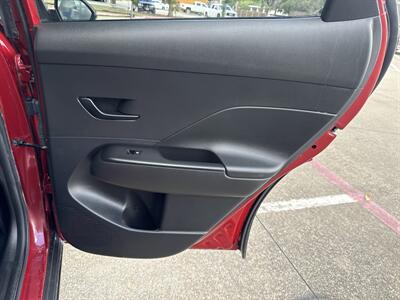 2025 Hyundai KONA SEL - Photo 12 - Dallas, TX 75252