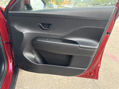 2025 Hyundai KONA SEL - Photo 14 - Dallas, TX 75252