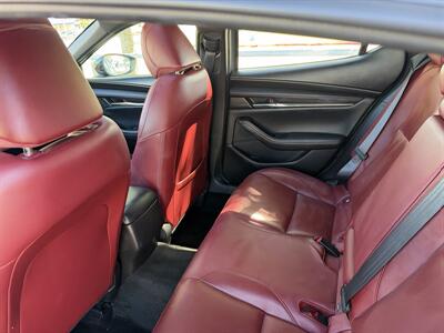 2025 Mazda Mazda3 Hatchback 2.5 S Carbon Edition   - Photo 19 - Dallas, TX 75252