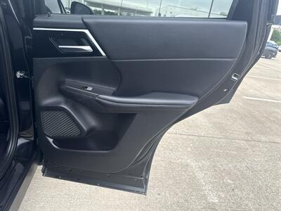 2024 Mitsubishi Outlander SE   - Photo 12 - Dallas, TX 75252