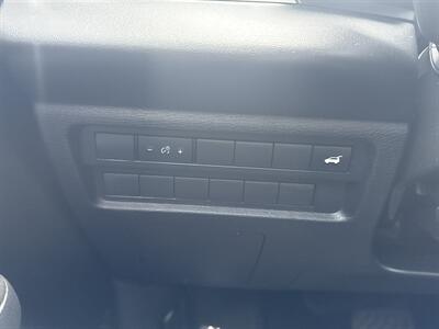 2024 Mitsubishi Outlander SE   - Photo 32 - Dallas, TX 75252