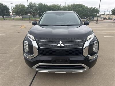 2024 Mitsubishi Outlander SE   - Photo 2 - Dallas, TX 75252