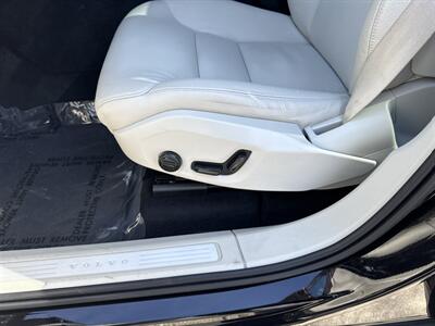 2023 Volvo XC60 B5 Plus Bright Theme   - Photo 19 - Dallas, TX 75252