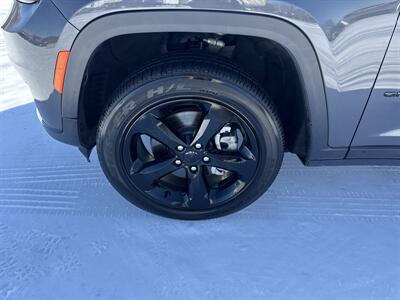 2024 Jeep Grand Cherokee L Laredo   - Photo 10 - Dallas, TX 75252