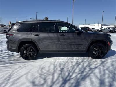 2024 Jeep Grand Cherokee L Laredo   - Photo 8 - Dallas, TX 75252