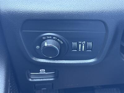 2024 Jeep Grand Cherokee L Laredo   - Photo 34 - Dallas, TX 75252