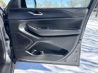 2024 Jeep Grand Cherokee L Laredo   - Photo 27 - Dallas, TX 75252