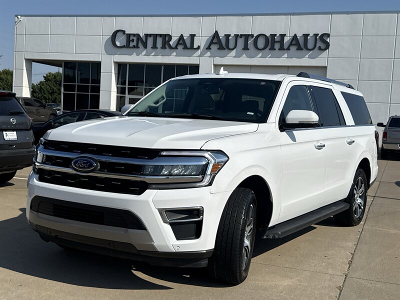 2024 Ford Expedition MAX Limited   - Photo 1 - Dallas, TX 75252