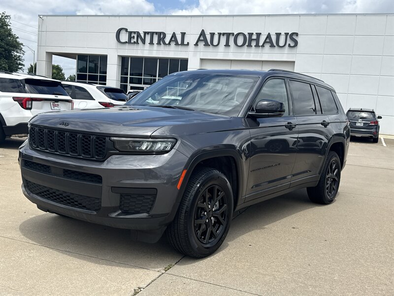 2024 Jeep Grand Cherokee L Laredo   - Photo 1 - Dallas, TX 75252