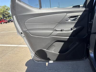 2023 Chevrolet Traverse LT Leather   - Photo 12 - Dallas, TX 75252