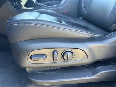 2023 Chevrolet Traverse LT Leather   - Photo 18 - Dallas, TX 75252