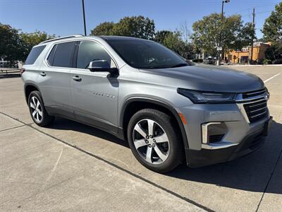 2023 Chevrolet Traverse LT Leather   - Photo 9 - Dallas, TX 75252