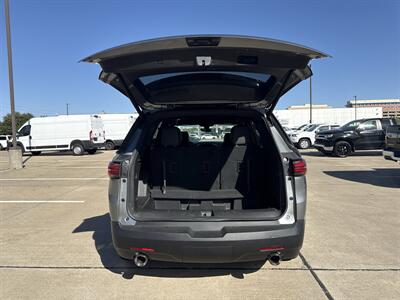 2023 Chevrolet Traverse LT Leather   - Photo 14 - Dallas, TX 75252