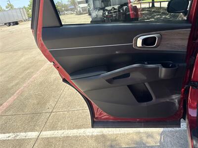 2021 Kia Sorento EX - Photo 12 - Dallas, TX 75252