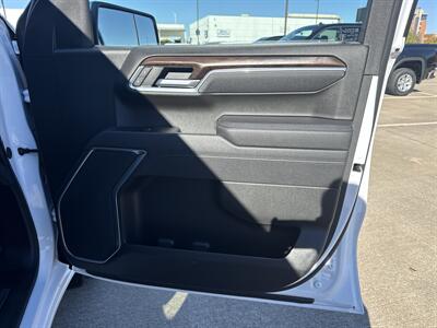 2025 GMC Sierra 1500 SLT   - Photo 14 - Dallas, TX 75252