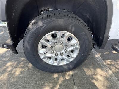 2023 Chevrolet Silverado 2500 LT   - Photo 34 - Dallas, TX 75252