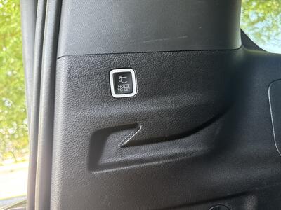2024 Jeep Wagoneer L Series II   - Photo 19 - Dallas, TX 75252