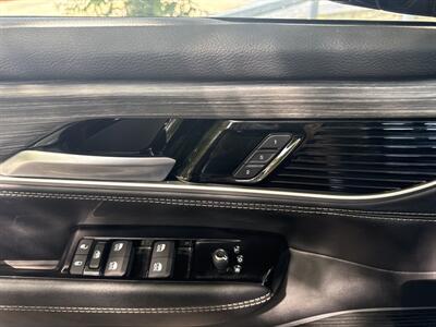 2024 Jeep Wagoneer L Series II   - Photo 11 - Dallas, TX 75252