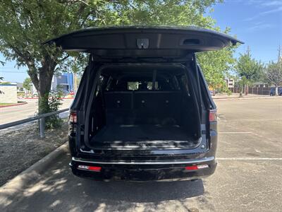 2024 Jeep Wagoneer L Series II   - Photo 15 - Dallas, TX 75252