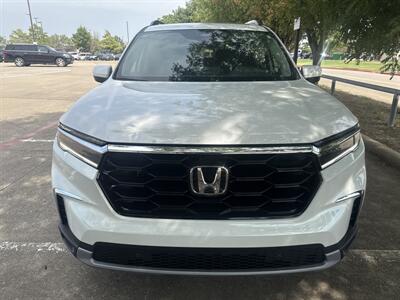 2025 Honda Pilot Touring   - Photo 3 - Dallas, TX 75252