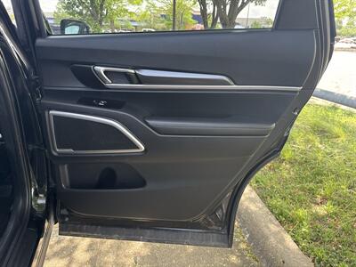 2025 Kia Telluride S - Photo 12 - Dallas, TX 75252