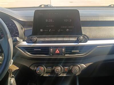 2022 Kia Forte LXS   - Photo 19 - Dallas, TX 75252