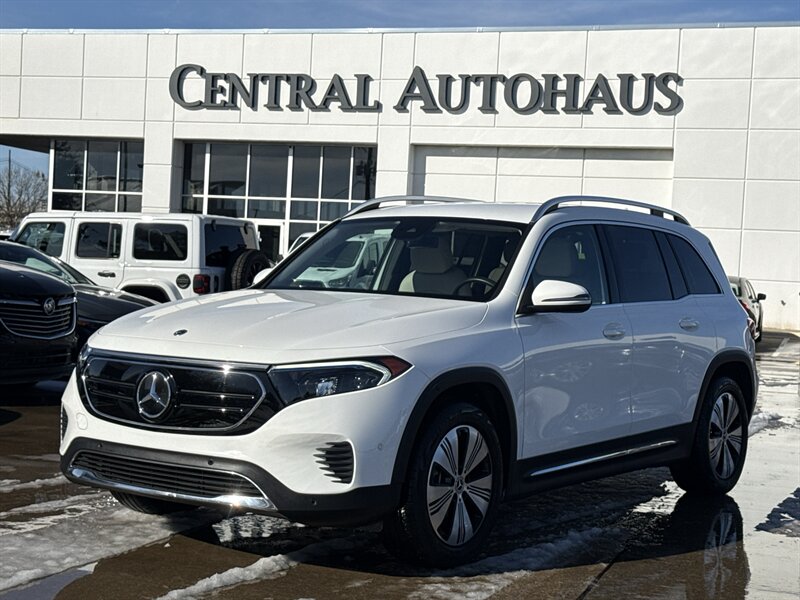 2023 Mercedes-Benz EQB EQB 300 4MATIC   - Photo 1 - Dallas, TX 75252
