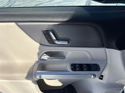 2023 Mercedes-Benz EQB EQB 300 4MATIC   - Photo 12 - Dallas, TX 75252