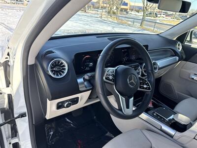 2023 Mercedes-Benz EQB EQB 300 4MATIC   - Photo 21 - Dallas, TX 75252