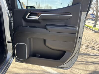 2025 GMC Sierra 1500 SLT - Photo 13 - Dallas, TX 75252