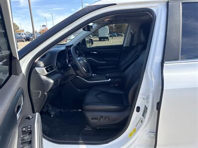 2023 Toyota Highlander L   - Photo 18 - Dallas, TX 75252