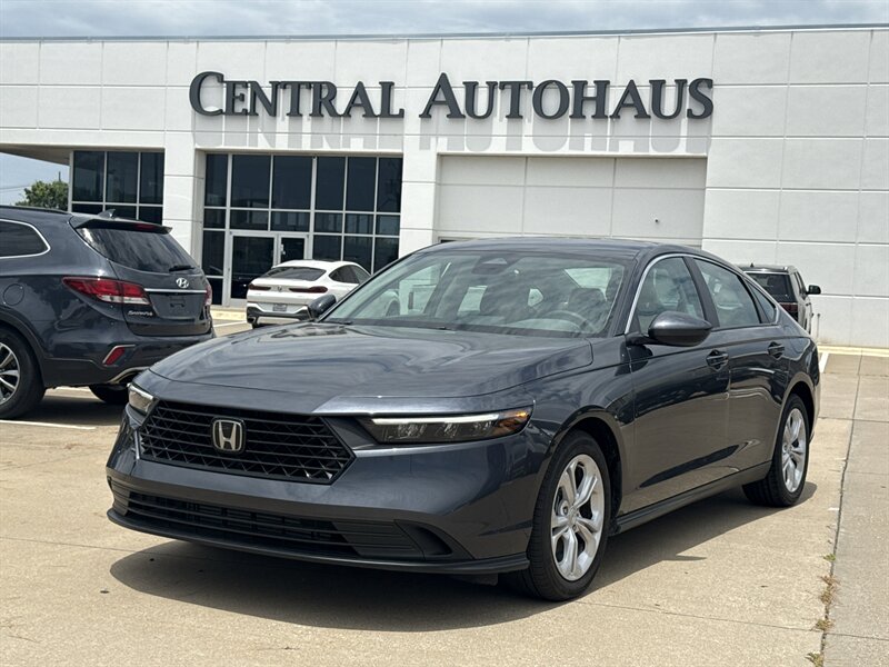 2025 Honda Accord LX   - Photo 1 - Dallas, TX 75252